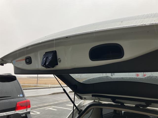 アウトランダーPHEV Gプラスパッケージ 4WD 全周囲カメラ クリアランスソナー オートクルーズコントロール レーンアシスト パワーシート 衝突被害軽減システム TV オートマチックハイビーム オートライト LEDヘッドランプ(59枚目)