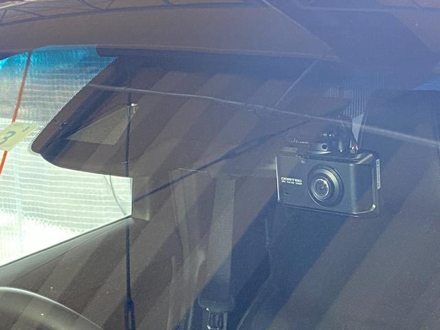 ２．５Ｓ　タイプゴールドＩＩＩ　４ＷＤ　純正ディスプレイオーディオ　ナビ　フルセグ　バックカメラ　デジタルインナーミラー　セーフティーセンス　両側パワースライドドア　パワーバックドア　３眼ＬＥＤライト　スマートキー　ワンオーナー(9枚目)