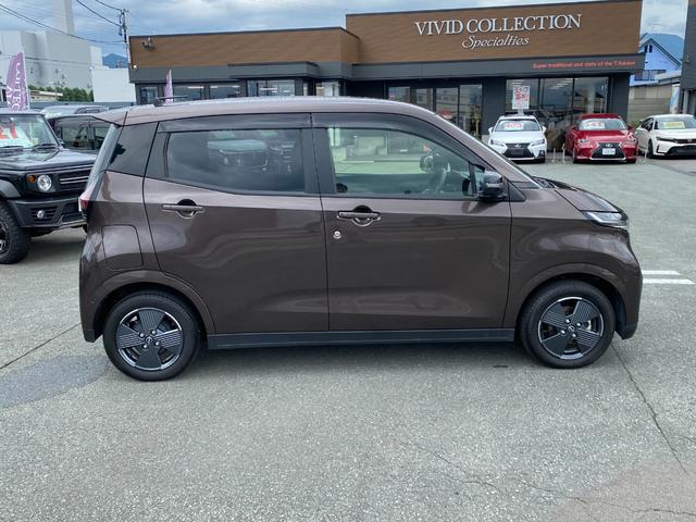 サクラ Ｘ　純正９型メモリーナビ　フルセグ　Ｂｌｕｅｔｏｏｔｈ　アラウンドビューモニター　セーフティーシールド　クリアランスソナー　ＬＥＤライト　インテリキー　ＥＴＣ２．０　ドラレコ　ワンオーナー（4枚目）