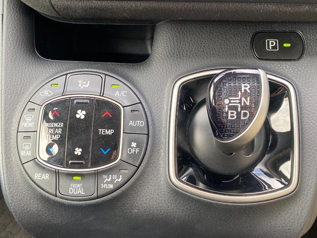 ノア ハイブリッドＧ　純正ＳＤナビ　フルセグ　ＤＶＤ　Ｂｌｕｅｔｏｏｔｈ　バックカメラ　セーフティーセンス　左パワースライドドア　シートヒーター　ＬＥＤライト　スマートキー　ＥＴＣ　ドラレコ（17枚目）