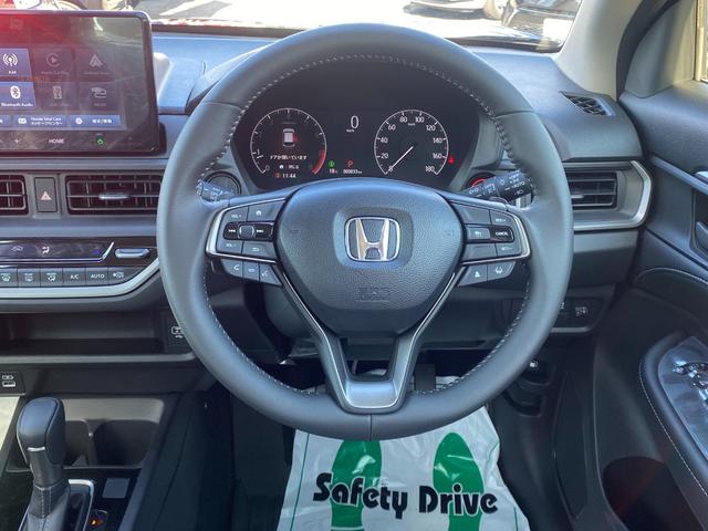 ＷＲ－Ｖ Ｚ＋　登録済未使用車　純正ディスプレイオーディオ　Ｂｌｕｅｔｏｏｔｈ　カープレイ　バックカメラ　ホンダセンシング　ルーフレール　ハーフレザーシート　ＬＥＤライト　スマートキー（10枚目）