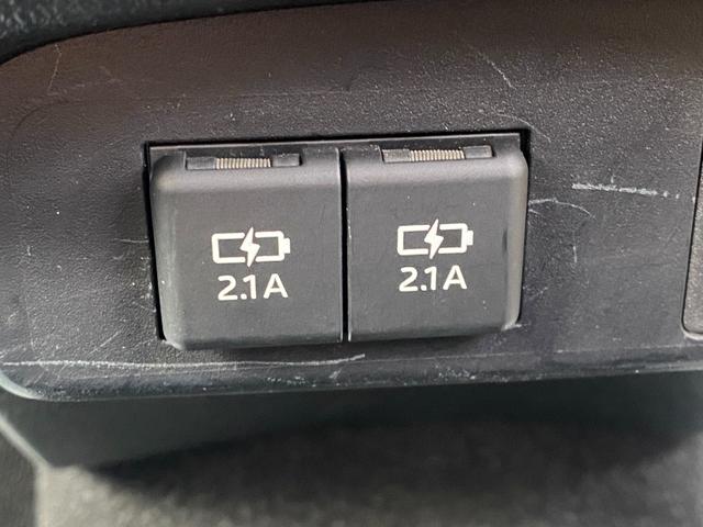 シエンタ ファンベースＧ　社外メモリーナビ　フルセグ　ＤＶＤ　Ｂｌｕｅｔｏｏｔｈ　パノラミックビューモニター　セーフティーセンス　両側パワースライドドア　スマートキー　ＥＴＣ　アイドリングストップ　ワンオーナー（20枚目）