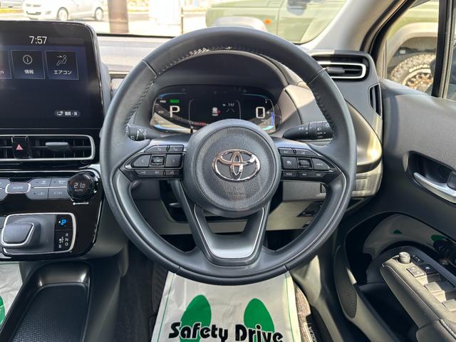 アクア Ｚ　４ＷＤ　純正ディスプレイオーディオ　ナビ　Ｂｌｕｅｔｏｏｔｈ　パノラミックビューモニター　セーフティーセンス　寒冷地仕様　ＬＥＤライト　スマートキー　前後ドラレコ　ワンオーナー（10枚目）