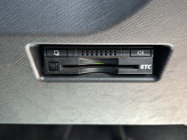 アクア Ｓ　社外９型メモリーナビ　フルセグ　ＤＶＤ　Ｂｌｕｅｔｏｏｔｈ　スマートキー　ＥＴＣ　ドラレコ（28枚目）
