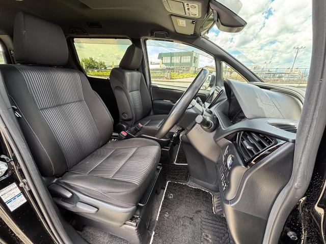 ヴォクシー ＺＳ　煌ＩＩ　４ＷＤ　純正ＳＤナビ　フルセグ　ＤＶＤ　Ｂｌｕｅｔｏｏｔｈ　セーフティーセンス　両側パワースライドドア　リアオートエアコン　ＬＥＤライト　スマートキー　ＥＴＣ　アイドリングストップ（23枚目）