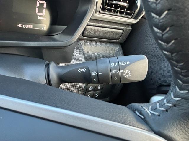 ライズ Ｚ　４ＷＤ　登録済未使用車　純正９型ディスプレイオーディオ　フルセグ　Ｂｌｕｅｔｏｏｔｈ　パノラマモニター　スマートアシスト　寒冷地仕様　シートヒーター　ＬＥＤライト　スマートキー　アイドリングストップ（12枚目）