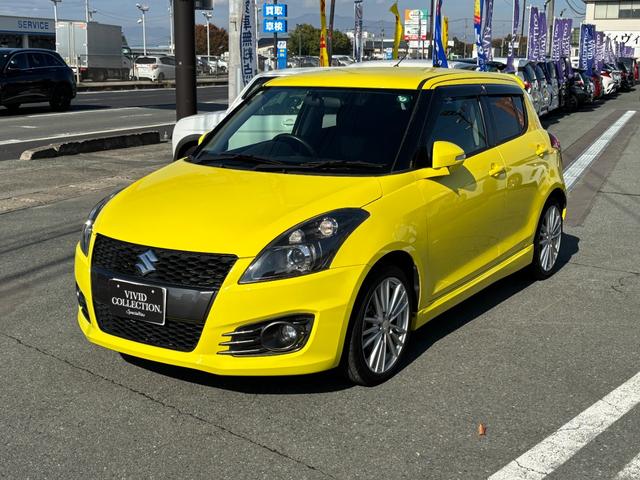 スイフトスポーツ ベースグレード　社外ＳＤナビ　フルセグ　ＤＶＤ　ディスチャージライト　スマートキー　ＥＴＣ　ＡＢＳ（2枚目）