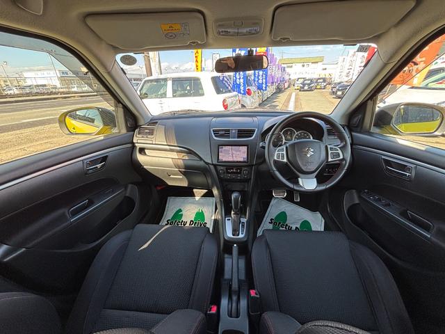 スイフトスポーツ ベースグレード　社外ＳＤナビ　フルセグ　ＤＶＤ　ディスチャージライト　スマートキー　ＥＴＣ　ＡＢＳ（8枚目）