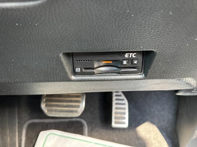 スイフトスポーツ ベースグレード　社外ＳＤナビ　フルセグ　ＤＶＤ　ディスチャージライト　スマートキー　ＥＴＣ　ＡＢＳ（29枚目）