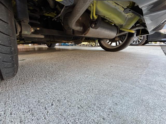 スイフトスポーツ ベースグレード　社外ＳＤナビ　フルセグ　ＤＶＤ　ディスチャージライト　スマートキー　ＥＴＣ　ＡＢＳ（32枚目）