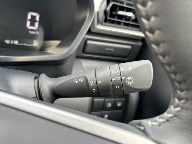 ライズ Ｚ　４ＷＤ　登録済未使用車　純正９型ディスプレイオーディオ　フルセグ　Ｂｌｕｅｔｏｏｔｈ　パノラマモニター　スマートアシスト　寒冷地仕様　シートヒーター　ＬＥＤライト　スマートキー　アイドリングストップ（13枚目）