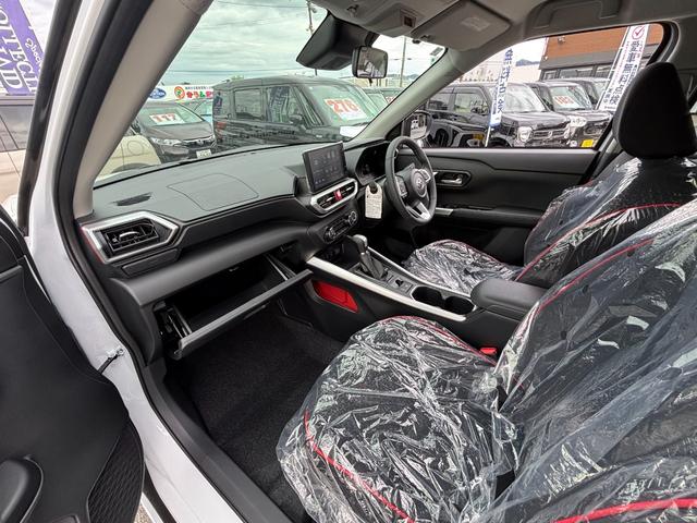 ライズ Ｚ　４ＷＤ　登録済未使用車　純正９型ディスプレイオーディオ　フルセグ　Ｂｌｕｅｔｏｏｔｈ　パノラマモニター　スマートアシスト　寒冷地仕様　シートヒーター　ＬＥＤライト　スマートキー　アイドリングストップ（25枚目）