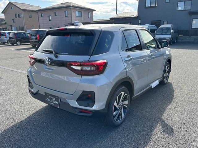 ライズ Z 4WD 登録済未使用車 純正9型ディスプレイオーディオ フルセグ Bluetooth パノラマモニター スマートアシスト 寒冷地仕様 シートヒーター LEDライト スマートキー アイドリングストップ(5枚目)