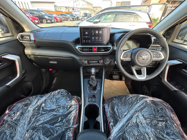 ライズ Z 4WD 登録済未使用車 純正9型ディスプレイオーディオ フルセグ Bluetooth パノラマモニター スマートアシスト 寒冷地仕様 シートヒーター LEDライト スマートキー アイドリングストップ(8枚目)