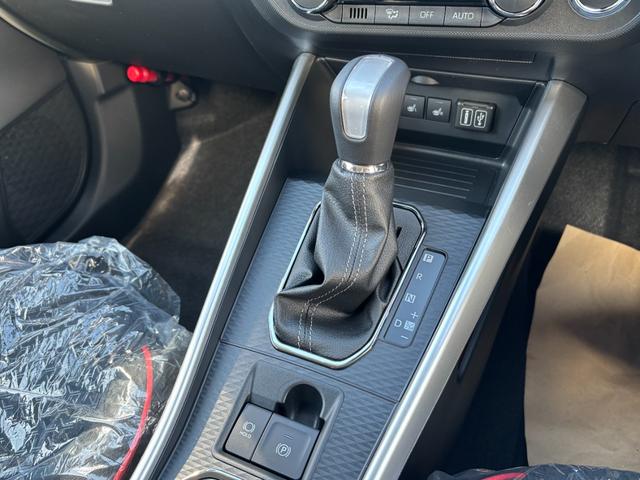 ライズ Z 4WD 登録済未使用車 純正9型ディスプレイオーディオ フルセグ Bluetooth パノラマモニター スマートアシスト 寒冷地仕様 シートヒーター LEDライト スマートキー アイドリングストップ(17枚目)