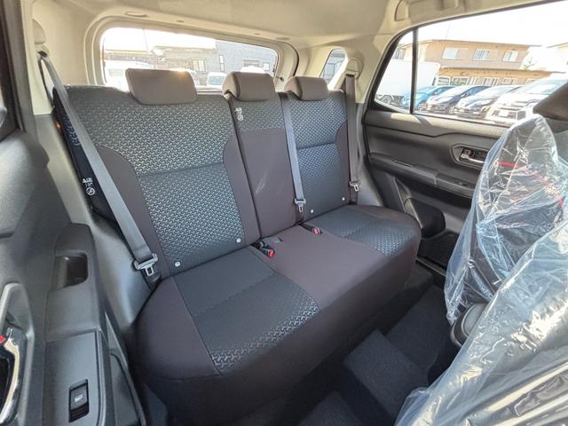 ライズ Z 4WD 登録済未使用車 純正9型ディスプレイオーディオ フルセグ Bluetooth パノラマモニター スマートアシスト 寒冷地仕様 シートヒーター LEDライト スマートキー アイドリングストップ(27枚目)