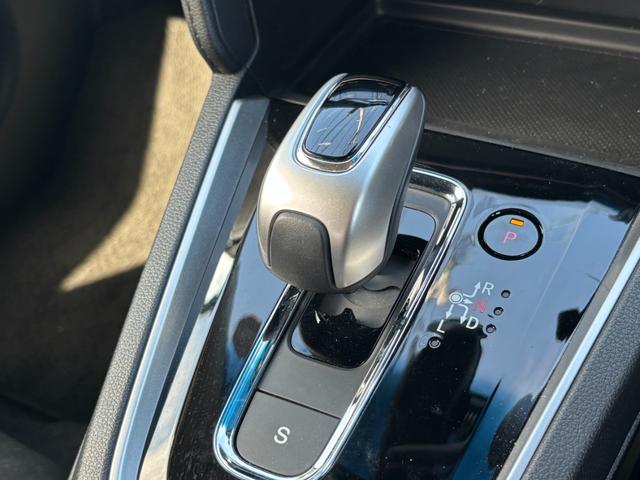 シャトル ハイブリッドＸ　ホンダセンシング　４ＷＤ　純正ディスプレイオーディオ　ワンセグ　ＣＤ　バックカメラ　ホンダセンシング　ハーフレザーシート　シートヒーター　ワイパーデアイサー　ＬＥＤライト　スマートキー　ＥＴＣ　ドラレコ（15枚目）