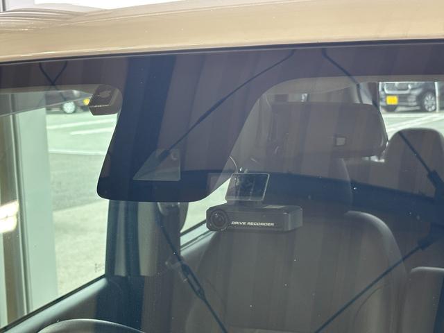 ルークス ハイウェイスター XアーバンクロムプロパイロットED 4WD 純正9型SDナビ フルセグ DVD Bluetooth アラウンドビューモニター エマージェンシーブレーキ プロパイロット 両側パワースライドドア シートヒーター LEDライト インテリキー(9枚目)