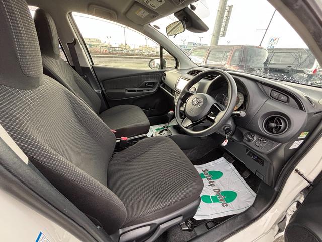 ヴィッツ Ｆ　４ＷＤ　社外ＳＤナビ　フルセグ　ＤＶＤ　Ｂｌｕｅｔｏｏｔｈ　バックカメラ　セーフティーセンス　寒冷地仕様　ＬＥＤライト　キーレス　ＥＴＣ（20枚目）