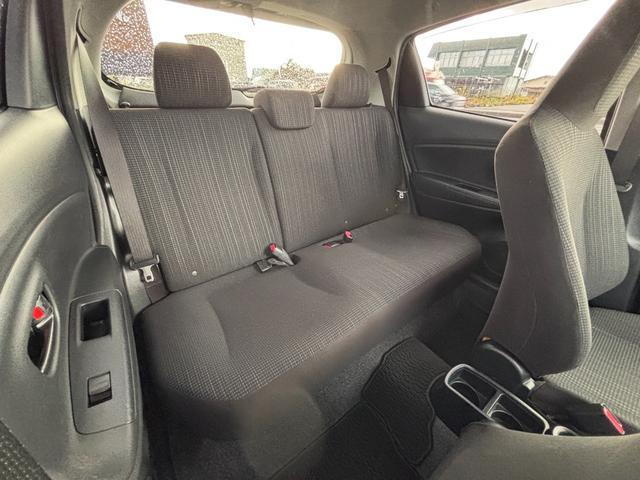 ヴィッツ Ｆ　４ＷＤ　社外ＳＤナビ　フルセグ　ＤＶＤ　Ｂｌｕｅｔｏｏｔｈ　バックカメラ　セーフティーセンス　寒冷地仕様　ＬＥＤライト　キーレス　ＥＴＣ（25枚目）