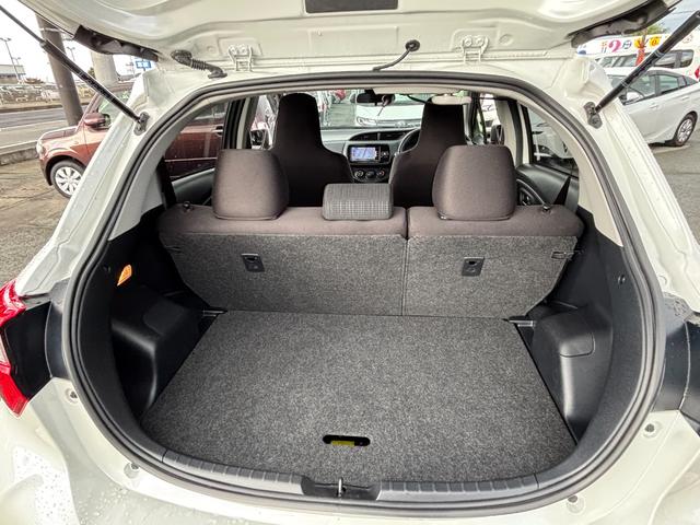 ヴィッツ Ｆ　４ＷＤ　社外ＳＤナビ　フルセグ　ＤＶＤ　Ｂｌｕｅｔｏｏｔｈ　バックカメラ　セーフティーセンス　寒冷地仕様　ＬＥＤライト　キーレス　ＥＴＣ（27枚目）