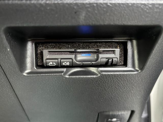 ヴィッツ Ｆ　４ＷＤ　社外ＳＤナビ　フルセグ　ＤＶＤ　Ｂｌｕｅｔｏｏｔｈ　バックカメラ　セーフティーセンス　寒冷地仕様　ＬＥＤライト　キーレス　ＥＴＣ（29枚目）