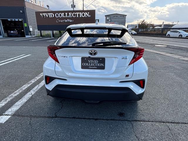 Ｃ－ＨＲ Ｓ　ＧＲスポーツ　純正ディスプレイオーディオ　フルセグ　Ｂｌｕｅｔｏｏｔｈ　バックカメラ　セーフティーセンス　スマートキー一体エンジンスターター　ＬＥＤライト　ＥＴＣ２．０（6枚目）