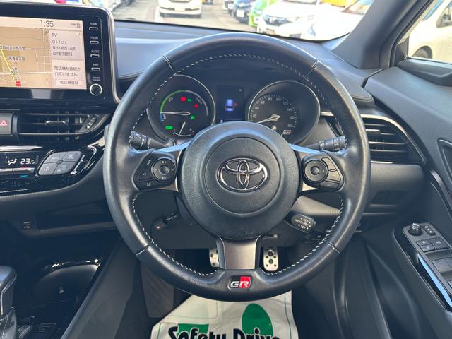 Ｃ－ＨＲ Ｓ　ＧＲスポーツ　純正ディスプレイオーディオ　フルセグ　Ｂｌｕｅｔｏｏｔｈ　バックカメラ　セーフティーセンス　スマートキー一体エンジンスターター　ＬＥＤライト　ＥＴＣ２．０（10枚目）