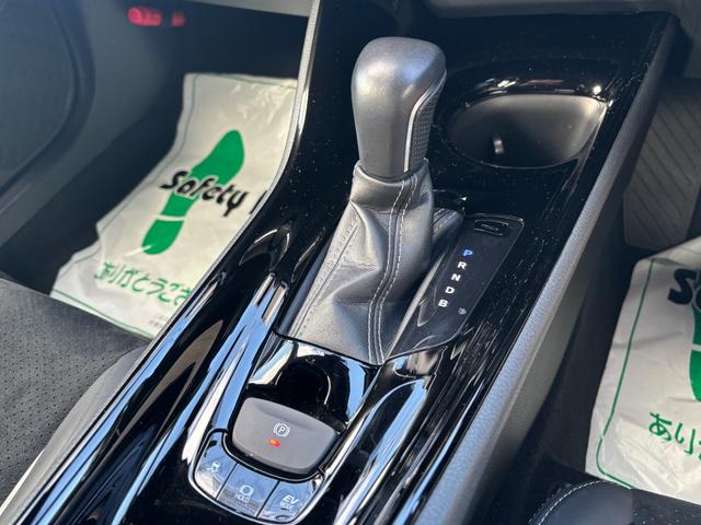 Ｃ－ＨＲ Ｓ　ＧＲスポーツ　純正ディスプレイオーディオ　フルセグ　Ｂｌｕｅｔｏｏｔｈ　バックカメラ　セーフティーセンス　スマートキー一体エンジンスターター　ＬＥＤライト　ＥＴＣ２．０（17枚目）