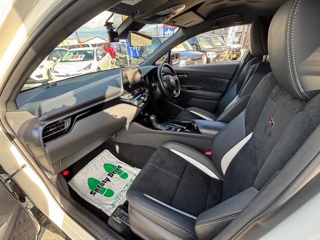 Ｃ－ＨＲ Ｓ　ＧＲスポーツ　純正ディスプレイオーディオ　フルセグ　Ｂｌｕｅｔｏｏｔｈ　バックカメラ　セーフティーセンス　スマートキー一体エンジンスターター　ＬＥＤライト　ＥＴＣ２．０（24枚目）