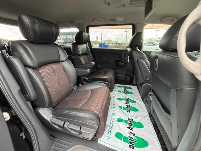 エルグランド 250ハイウェイスターアーバンクロム 4WD 純正メモリーナビ フルセグ DVD Bluetooth アラウンドビューモニター 後席フリップダウンモニター 両側パワースライドドア 社外19インチアルミ ローダウン ハーフレザーシート(29枚目)