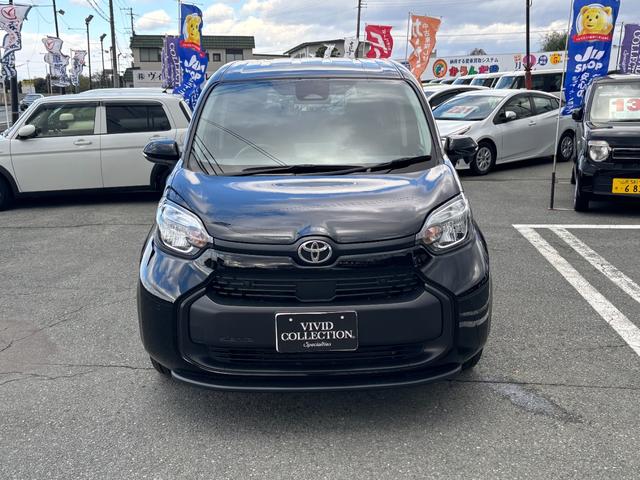 シエンタ ハイブリッドＧ　４ＷＤ　純正８型ディスプレイオーディオ　Ｂｌｕｅｔｏｏｔｈ　バックカメラ　セーフティーセンス　寒冷地仕様　両側パワースライドドア　ＬＥＤライト　スマートキー　ブラインドスポットモニター　ＥＴＣ（3枚目）