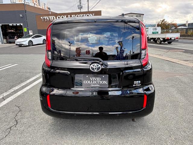 シエンタ ハイブリッドＧ　４ＷＤ　純正８型ディスプレイオーディオ　Ｂｌｕｅｔｏｏｔｈ　バックカメラ　セーフティーセンス　寒冷地仕様　両側パワースライドドア　ＬＥＤライト　スマートキー　ブラインドスポットモニター　ＥＴＣ（7枚目）