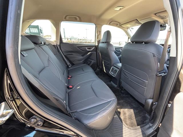 フォレスター アドバンス 4WD 純正メモリーナビ フルセグ DVD Bluetooth バック 左サイド フロントカメラ デジタルインナーミラー パワーバックドア シートヒーター LEDライト スマートキー 前後ドラレコ(31枚目)