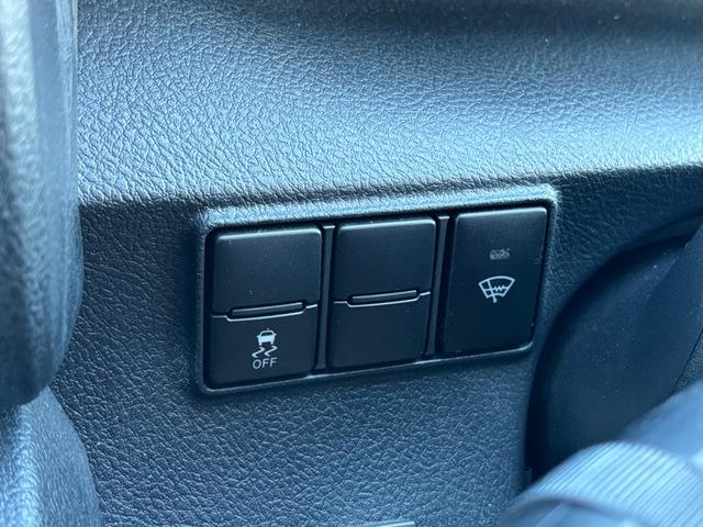 シエンタ Ｇ　クエロ　４ＷＤ　社外ＳＤナビ　フルセグ　ＤＶＤ　Ｂｌｕｅｔｏｏｔｈ　パノラミックビューモニター　セーフティーセンス　寒冷地仕様　両側パワースライドドア　ＬＥＤライト　スマートキー　シートヒーター　ＥＴＣ（20枚目）