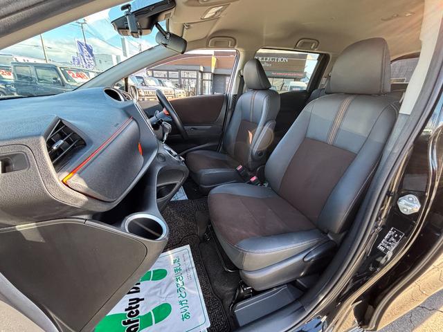 シエンタ Ｇ　クエロ　４ＷＤ　社外ＳＤナビ　フルセグ　ＤＶＤ　Ｂｌｕｅｔｏｏｔｈ　パノラミックビューモニター　セーフティーセンス　寒冷地仕様　両側パワースライドドア　ＬＥＤライト　スマートキー　シートヒーター　ＥＴＣ（25枚目）