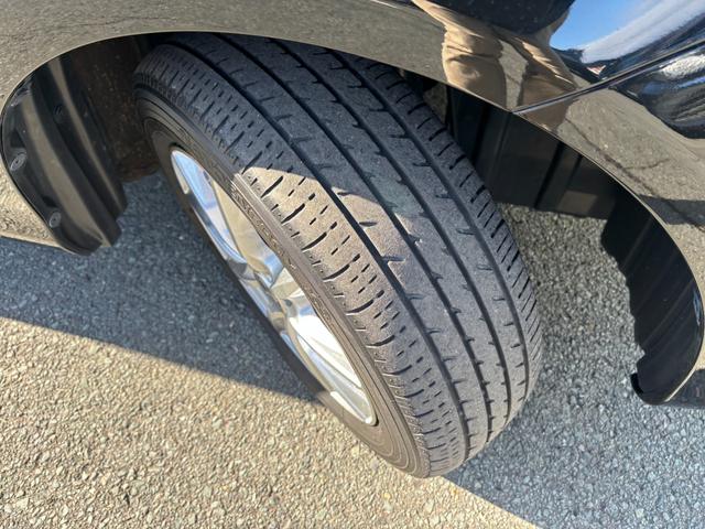 シエンタ Ｇ　クエロ　４ＷＤ　社外ＳＤナビ　フルセグ　ＤＶＤ　Ｂｌｕｅｔｏｏｔｈ　パノラミックビューモニター　セーフティーセンス　寒冷地仕様　両側パワースライドドア　ＬＥＤライト　スマートキー　シートヒーター　ＥＴＣ（36枚目）