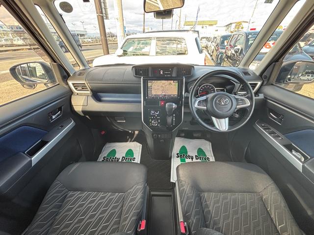 タンク カスタムＧ　Ｓ　４ＷＤ　社外９型ＳＤナビ　フルセグ　ＤＶＤ　Ｂｌｕｅｔｏｏｔｈ　バックカメラ　後席フリップダウンモニター　スマートアシスト　両側パワースライドドア　ＬＥＤライト　スマートキー　アイドリングストップ（10枚目）