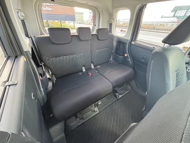 タンク カスタムＧ　Ｓ　４ＷＤ　社外９型ＳＤナビ　フルセグ　ＤＶＤ　Ｂｌｕｅｔｏｏｔｈ　バックカメラ　後席フリップダウンモニター　スマートアシスト　両側パワースライドドア　ＬＥＤライト　スマートキー　アイドリングストップ（29枚目）