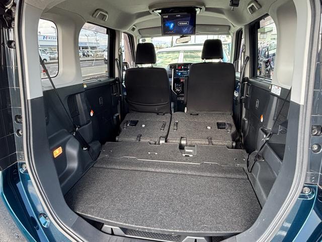 タンク カスタムＧ　Ｓ　４ＷＤ　社外９型ＳＤナビ　フルセグ　ＤＶＤ　Ｂｌｕｅｔｏｏｔｈ　バックカメラ　後席フリップダウンモニター　スマートアシスト　両側パワースライドドア　ＬＥＤライト　スマートキー　アイドリングストップ（32枚目）