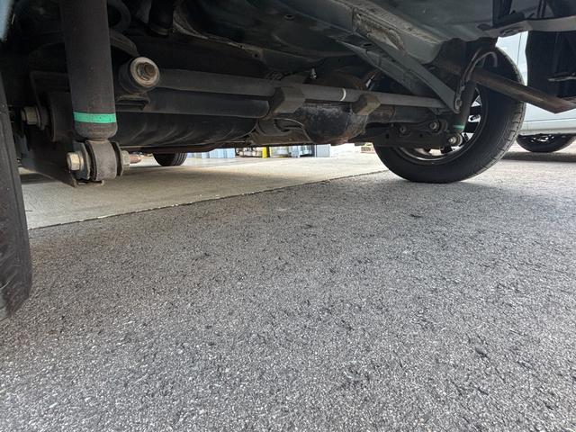 タンク カスタムＧ　Ｓ　４ＷＤ　社外９型ＳＤナビ　フルセグ　ＤＶＤ　Ｂｌｕｅｔｏｏｔｈ　バックカメラ　後席フリップダウンモニター　スマートアシスト　両側パワースライドドア　ＬＥＤライト　スマートキー　アイドリングストップ（37枚目）