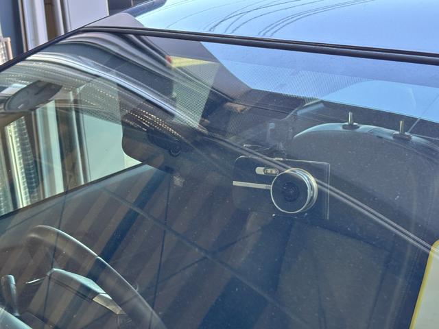 アクア Ｇブラックソフトレザーセレクション　純正ＳＤナビ　ワンセグ　ＣＤ　Ｂｌｕｅｔｏｏｔｈ　バックカメラ　スマートキー　黒革シート　前後ドラレコ　ＡＢＳ　Ｗエアバック（8枚目）