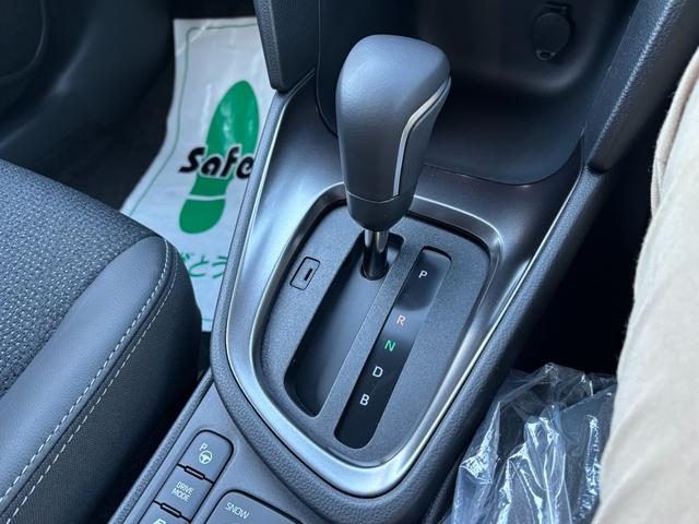 ヤリスクロス ハイブリッドZ ウルバーノ 4WD 登録済未使用車 純正ディスプレイオーディオ フルセグ Bluetooth パノラミックビューモニター セーフティーセンス 寒冷地仕様 アドバンスドパーク シートヒーター LEDライト ETC(20枚目)