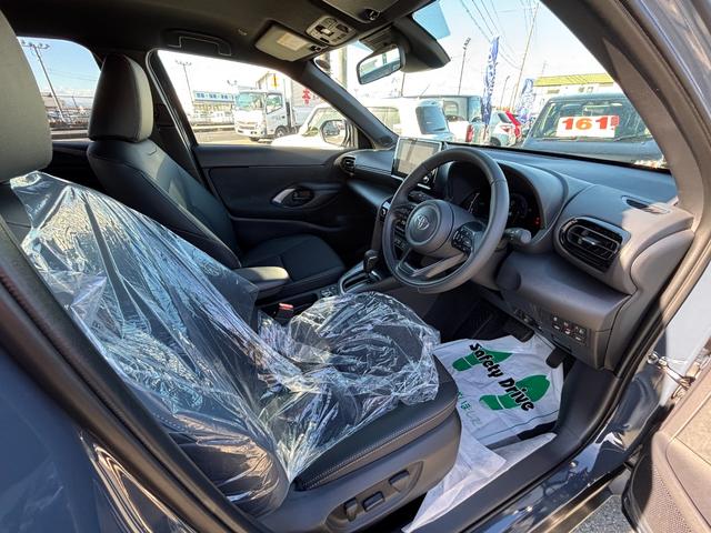 ヤリスクロス ハイブリッドZ ウルバーノ 4WD 登録済未使用車 純正ディスプレイオーディオ フルセグ Bluetooth パノラミックビューモニター セーフティーセンス 寒冷地仕様 アドバンスドパーク シートヒーター LEDライト ETC(24枚目)