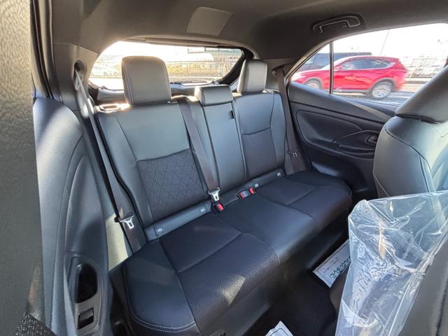 ヤリスクロス ハイブリッドZ ウルバーノ 4WD 登録済未使用車 純正ディスプレイオーディオ フルセグ Bluetooth パノラミックビューモニター セーフティーセンス 寒冷地仕様 アドバンスドパーク シートヒーター LEDライト ETC(31枚目)