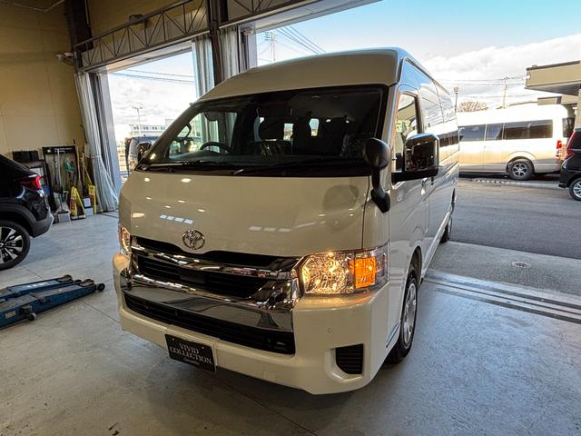 ハイエースワゴン グランドキャビン 4WD 登録済未使用車 純正SDナビ ワンセグ CD Bluetooth パノラミックビューモニター セーフティーセンス 寒冷地仕様 パワースライドドア デジタルインナーミラー スマートキー(7枚目)