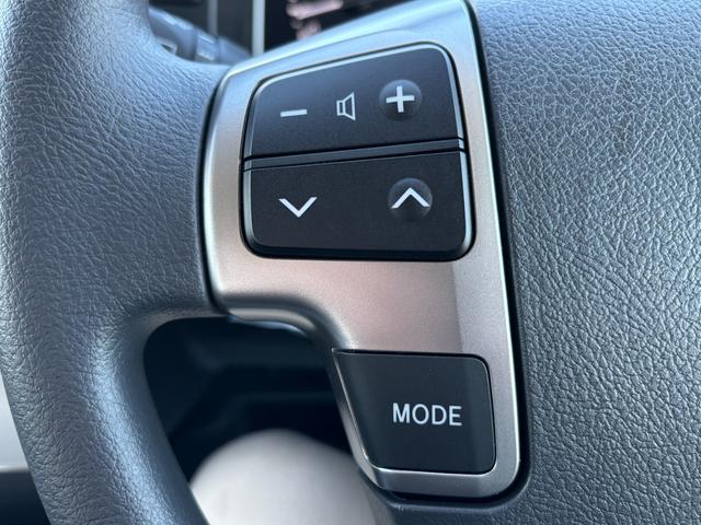 ハイエースワゴン グランドキャビン 4WD 登録済未使用車 純正SDナビ ワンセグ CD Bluetooth パノラミックビューモニター セーフティーセンス 寒冷地仕様 パワースライドドア デジタルインナーミラー スマートキー(11枚目)