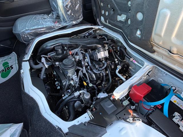 ハイエースワゴン グランドキャビン 4WD 登録済未使用車 純正SDナビ ワンセグ CD Bluetooth パノラミックビューモニター セーフティーセンス 寒冷地仕様 パワースライドドア デジタルインナーミラー スマートキー(36枚目)