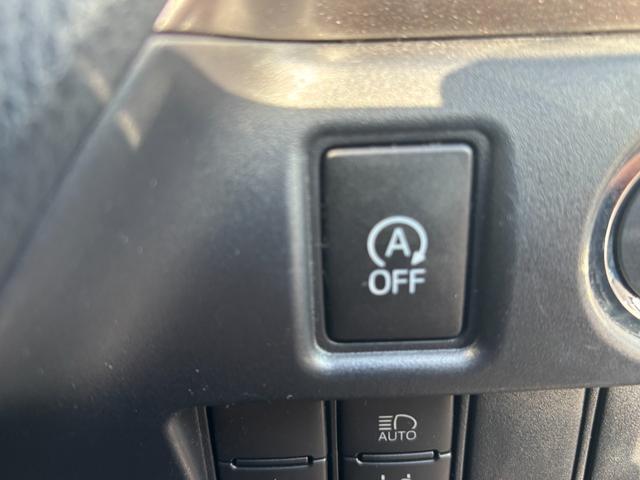 エスクァイア Ｇｉ　プレミアムパッケージ　ブラックテーラード　４ＷＤ　純正９型ＳＤナビ　フルセグ　ＤＶＤ　Ｂｌｕｅｔｏｏｔｈ　バックカメラ　後席フリップダウンモニター　セーフティーセンス　両側パワースライドドア　シートヒーター　ＬＥＤライト　スマートキー（17枚目）