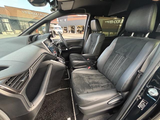 エスクァイア Ｇｉ　プレミアムパッケージ　ブラックテーラード　４ＷＤ　純正９型ＳＤナビ　フルセグ　ＤＶＤ　Ｂｌｕｅｔｏｏｔｈ　バックカメラ　後席フリップダウンモニター　セーフティーセンス　両側パワースライドドア　シートヒーター　ＬＥＤライト　スマートキー（21枚目）